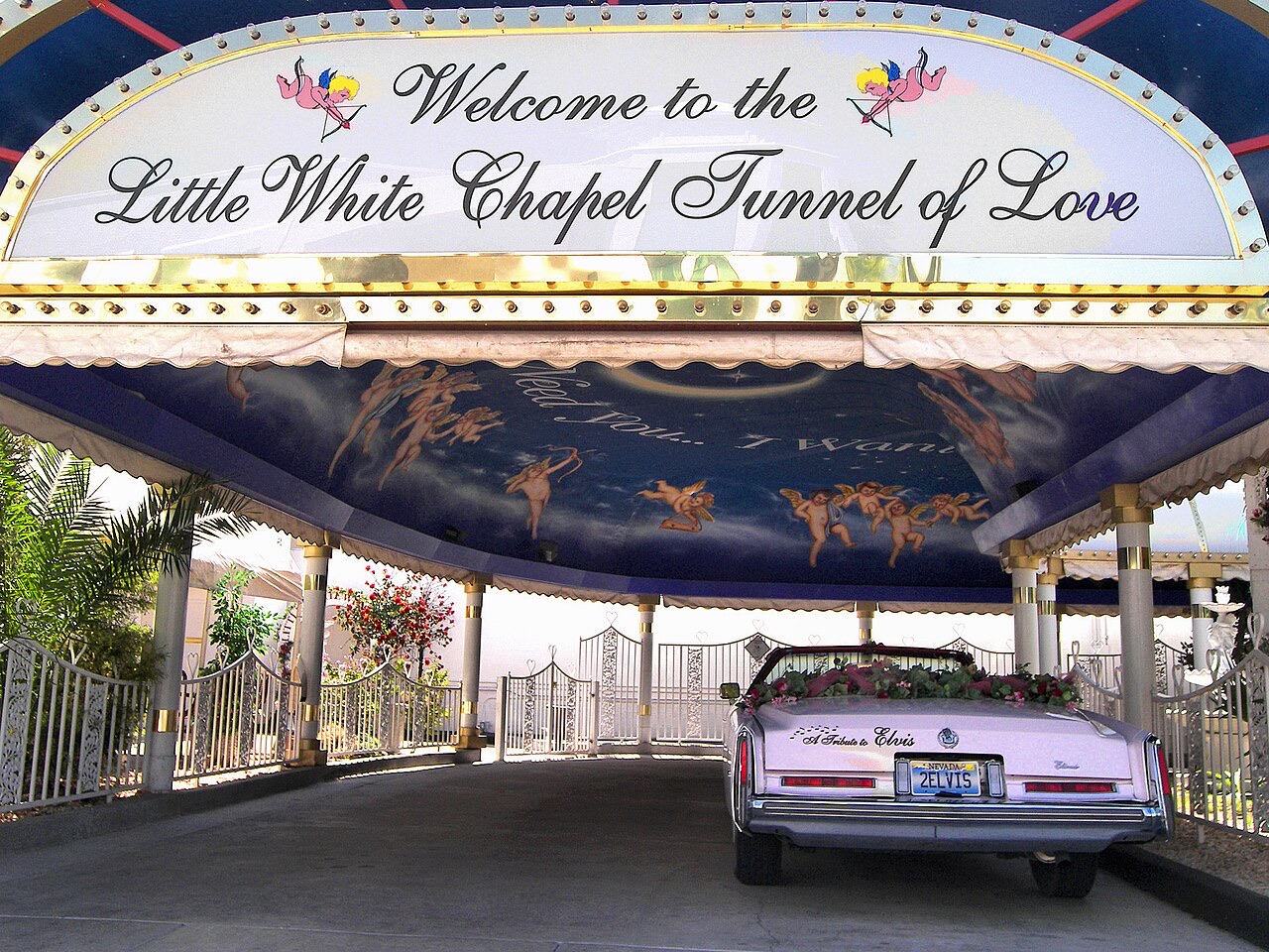 The Tunnel of Love drive-through lane at A Little White Wedding Chapel, Las Vegas, photographed in 2007